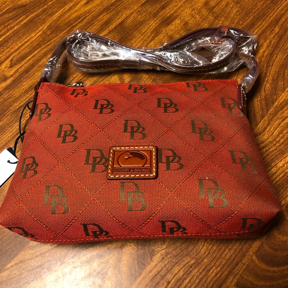 Dooney & Bourke NWT brick color crossbody purse